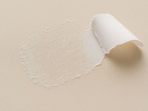 貼紙撕不乾淨？除膠小技巧讓你一次搞定黏著殘膠